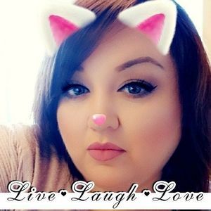 Meet your Posher, Cassandra